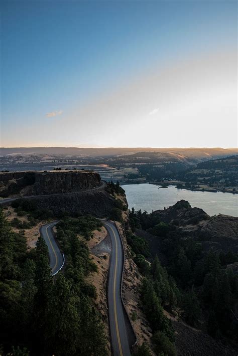 View road and mountains | Free Photo - rawpixel