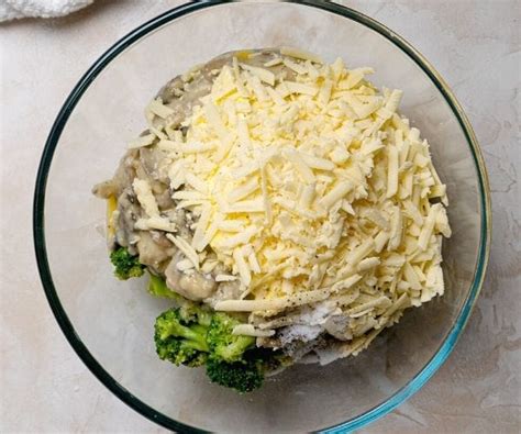 Paula Deen Broccoli Casserole (with Cream of Mushroom Soup)