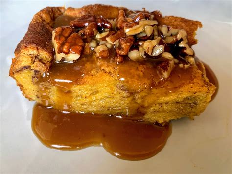 Pumpkin Spice Bread Pudding with Toffee Pecan Sauce – The Bitchin Chef