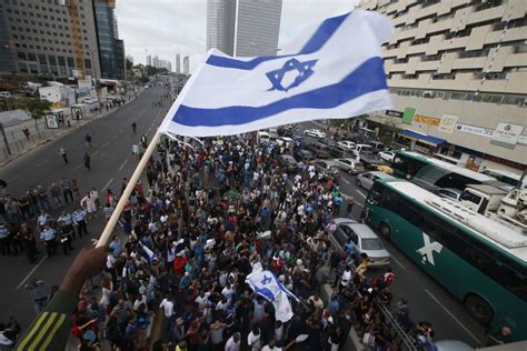 Anti-Police Protest in Israel Turns Violent - The New York Times