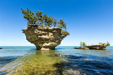 15 Best Lakes in Michigan - The Crazy Tourist