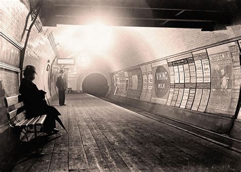 Stunning Vintage Pictures Of The London Underground Through The Times » Design You Trust ...