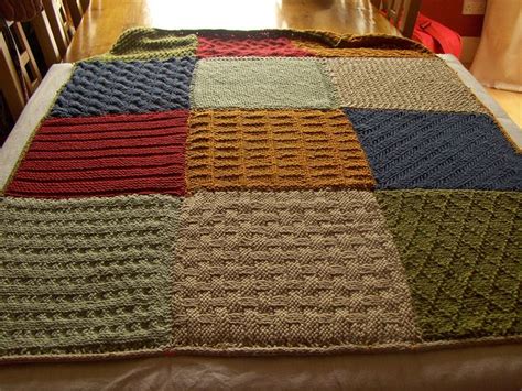 Knitted squares blanket | Knitted blanket squares, Knitted blankets ...