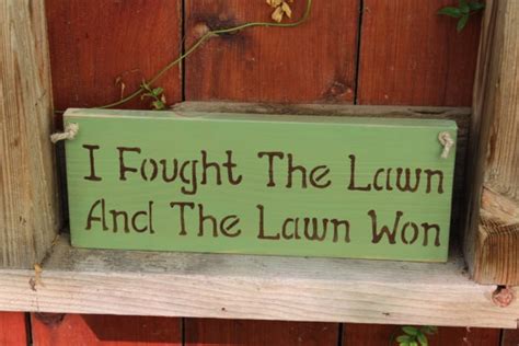 25 super funny Garden signs - A girl and a glue gun