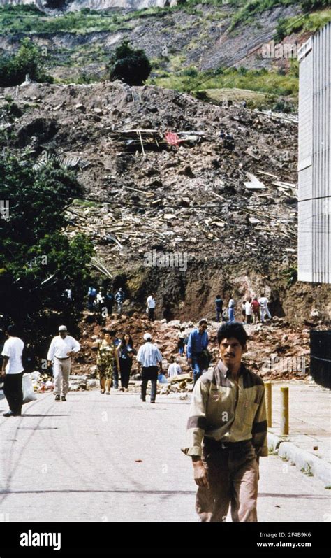 Landslide damage in the aftermath of Hurricane Mitch - Tegucigalpa ...