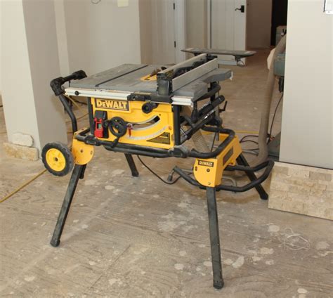 DeWalt DWE7491RS Jobsite Table Saw | JLC Online