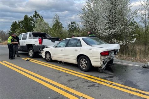 UPDATE: Traffic clear after 3-vehicle pileup on Trenton Road - ClarksvilleNow.com