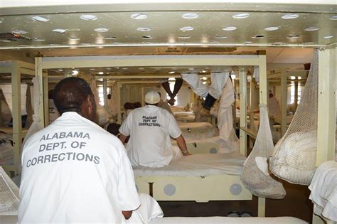 Alabama prison staff shortage worsens despite court order - al.com