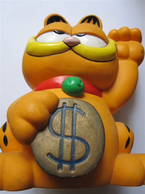 Junkwanted: Garfield Coin Bank