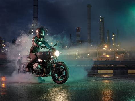 BMW R9T Pure :: Behance