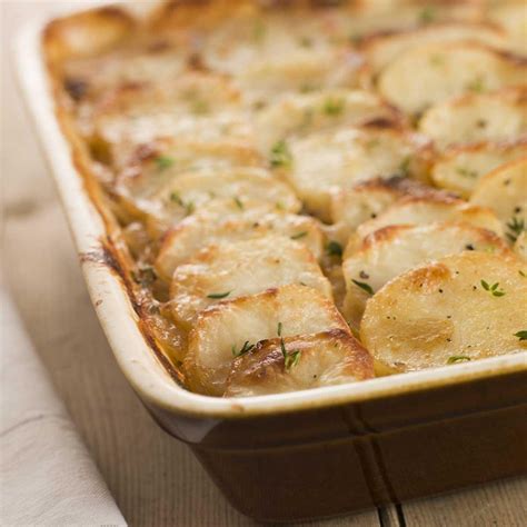 Recette gratin dauphinois léger - Cuisine / Madame Figaro