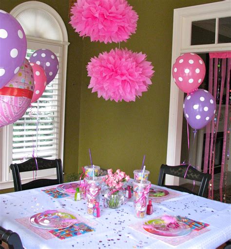 HomeMadeville: Your Place for HomeMade Inspiration: Girl's Birthday Party Decorations