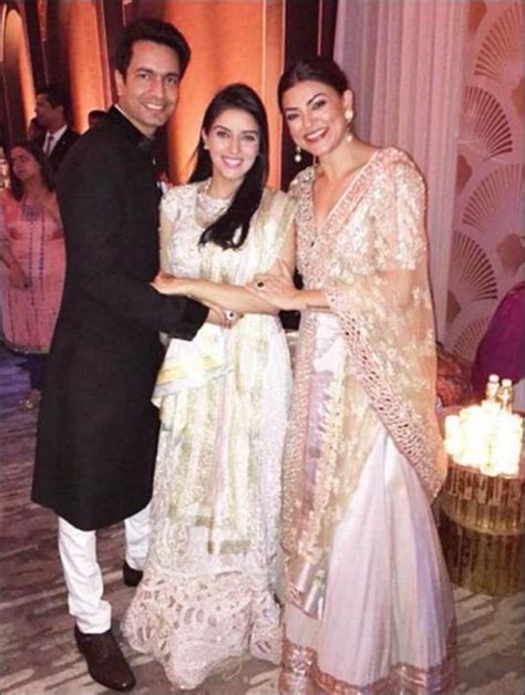 Inside pictures of Asin and Rahul Sharma’s wedding reception ...