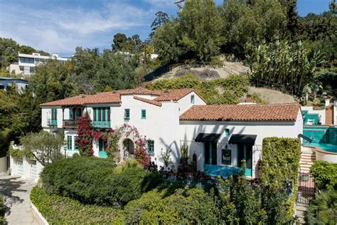 Take a Tour of Leonardo DiCaprio's $7.1 Million L.A. Mansion - Next Luxury