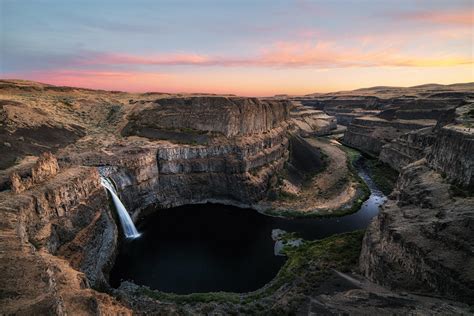 Palouse Falls, Washington [OC] [5910x3945] : r/EarthPorn