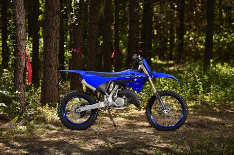 YAMAHA ANNOUNCES ALL NEW YZ125X: MAJOR TWO-STROKE MODEL UPDATE | LaptrinhX / News