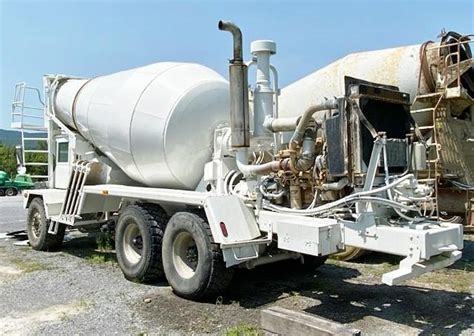 Used 2004 TEREX/Advance 4-Axle Concrete Mixer Truck for Sale in ...