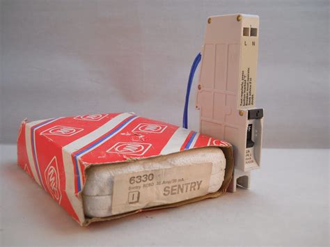 MK RCBO 32 Amp 30mA Type 2 32A Sentry 6330 LN6330 NEW - Willrose Electrical - Discontinued ...