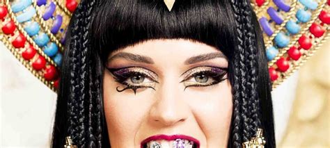 Katy Perry Dark Horse Makeup Tutorial from COVERGIRL