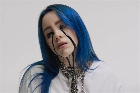 Billie Eilish, escalera al cielo. Artículo especial en Mondo Sonoro (2019)