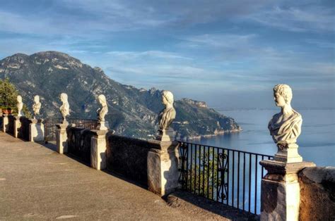 Infinity Terrace at Villa Cimbrone, Ravello, Italy | Costiera amalfitana italia, Costiera ...