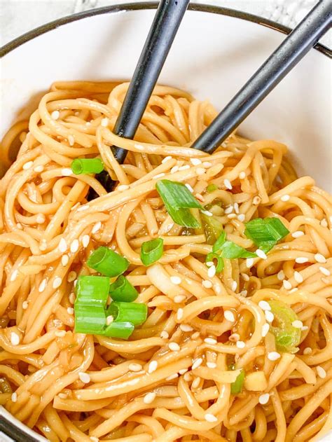 Spicy Sriracha Noodles - Hot Rod's Recipes