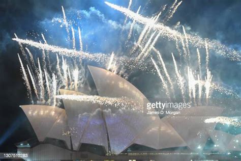 1,772 Sydney Opera House Fireworks Stock Photos, High-Res Pictures, and ...