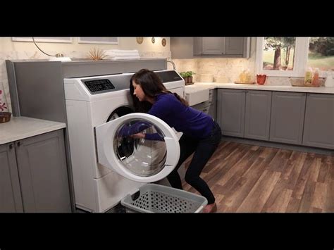 What Size Washer is Needed for a King Size Comforter? - StuffSure