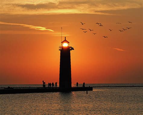 Kenosha Pierhead Lighthouse Sunrise Photograph by Scott Olsen - Fine Art America