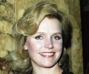 Lee Remick Biography - Facts, Childhood, Family Life & Achievements