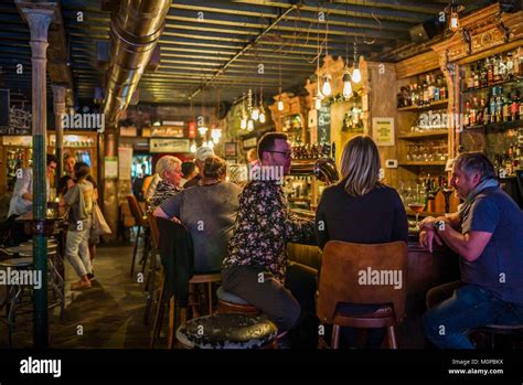 Fraunces tavern hi-res stock photography and images - Alamy