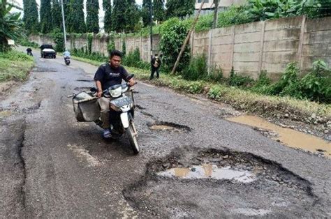 10 Provinsi Dengan Jalan Rusak Parah, Ranking 7 Punya Anggaran Rp 731 ...