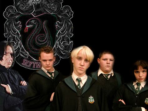 Slytherin - Hogwarts Wallpaper (225905) - Fanpop