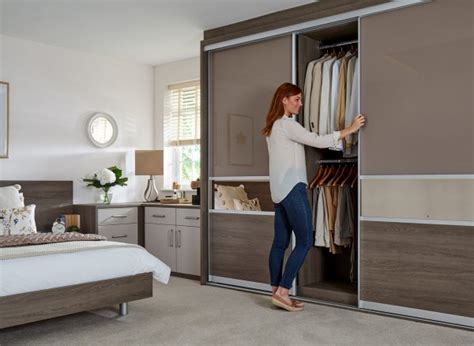 Get a Sliding Wardrobe for a Modern Touch in Your Home - Flex House - Home Improvement Ideas & Tips