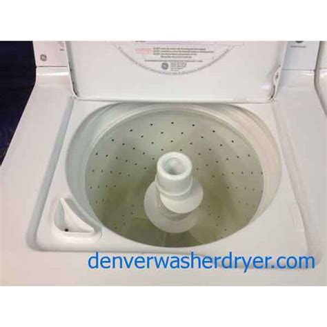 GE Washer/Dryer, clean and solid - #993 - Denver Washer Dryer