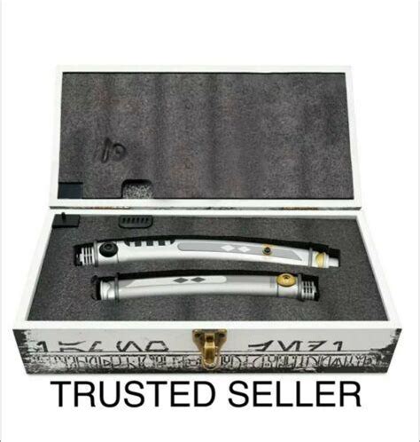 Ahsoka Tano Legacy Lightsaber Hilts--Star Wars:Galaxy's Edge--Limited ...