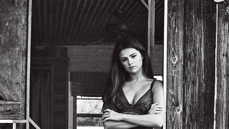 Go Behind the Scenes at Selena Gomez’s Sexy GQ Photoshoot | GQ