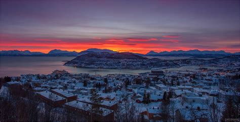 Sunrise in Harstad, Norway [2048x1047] : ImagesOfNorway