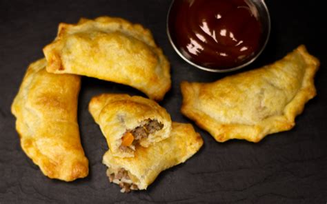 Mini Cornish Pasties - McCain Foodservice