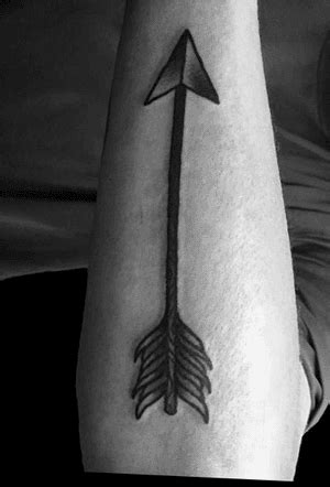 Tattoo uploaded by Benjamin • Traditional black and white bold arrow on forearm backside. • Tattoodo