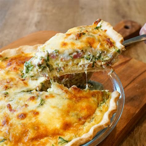 Bacon Spinach Quiche Recipe | Modernmealmakeover.com