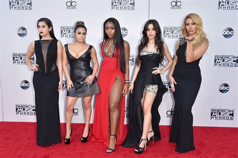 Best Looks From the American Music Awards 2015 Red Carpet - Celebrity Fashion American Music ...