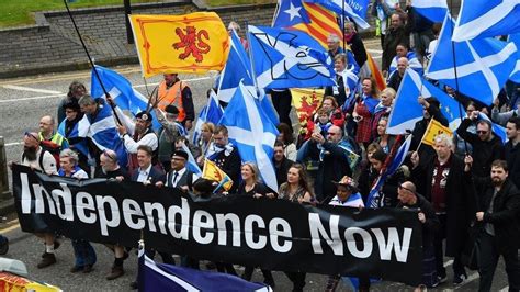 'Long live free Scotland': Thousands take to streets of Glasgow for Scottish independence march ...