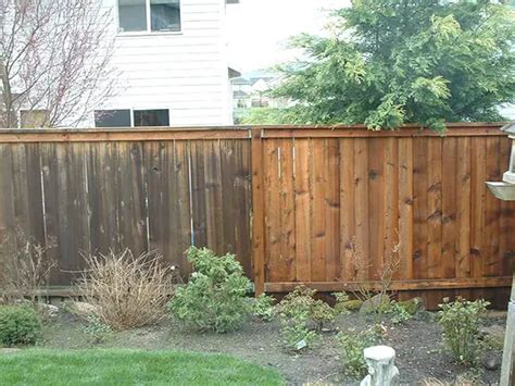 Pressure Washing Fence Before Staining: 2022 Guideline