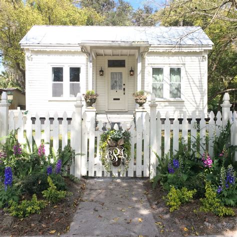 Stunning French Home Tour - Cedar Hill Farmhouse