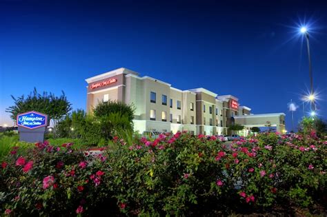 Hotels in Sugar Land, TX - Find Hotels - Hilton