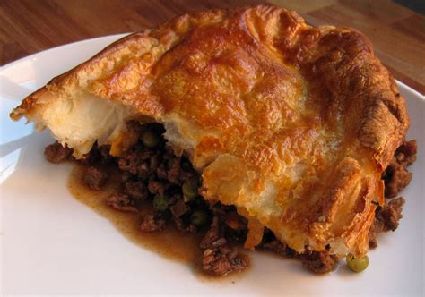 Minced Beef and Onion Pie | Recipe | Onion pie, Mince beef, Recipes