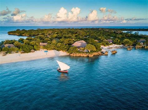 8 Best Mozambique Beach Resorts - Wanderingports