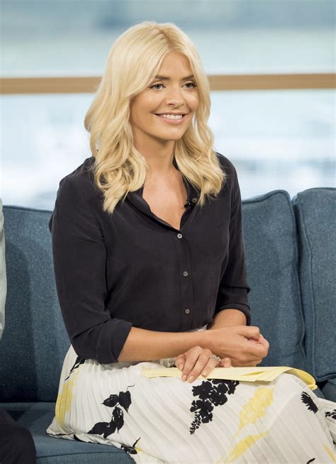 Holly Willoughby - "This Morning" TV Show in London 06/27/2017 • CelebMafia