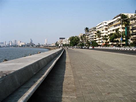 Stock Pictures: Marine Drive Mumbai - Photographs and Sketches